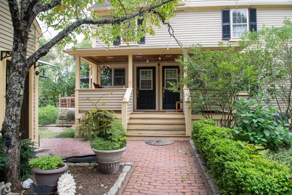 10 Mill Street Freetown, MA 02702 - Photo 3 of 41