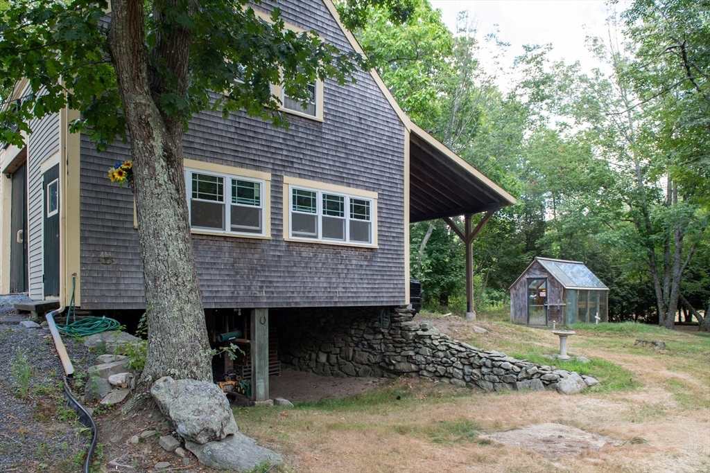 10 Mill Street Freetown, MA 02702 - Photo 5 of 41