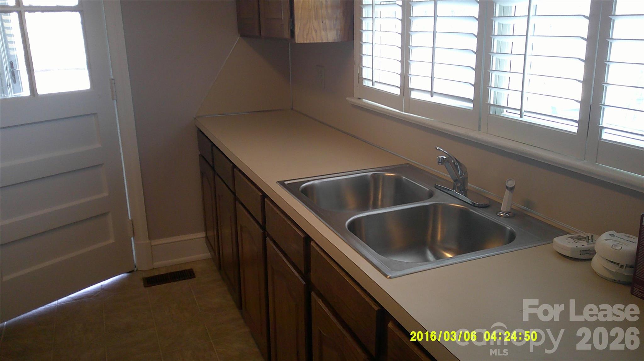 1094 14th Avenue Northwest Hickory, NC 28601 - Photo 8 of 15