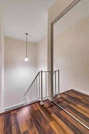 $195,000 | 221 Braeshire Drive, Unit B, Ballwin, MO 63021