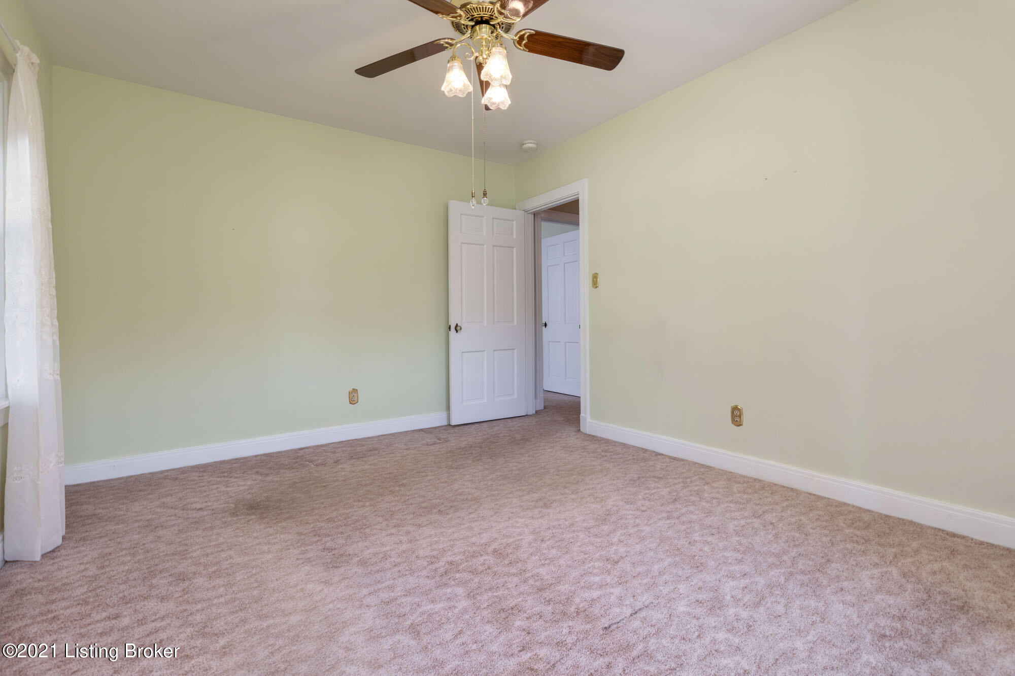 425 Oread Road Louisville, KY 40207 - Photo 17 of 77 Oread017