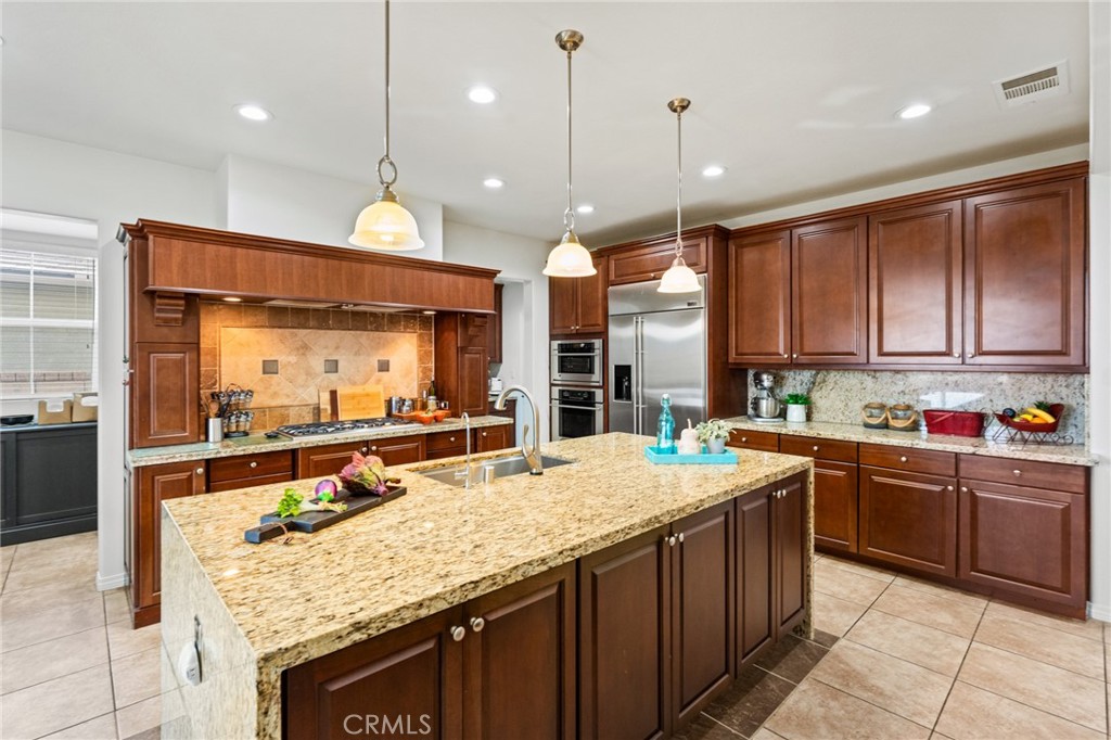 26607 Millhouse Drive Saugus, CA 91350 - Photo 16 of 68