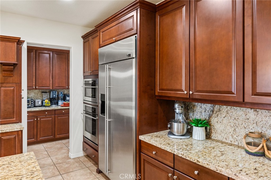 26607 Millhouse Drive Saugus, CA 91350 - Photo 18 of 68