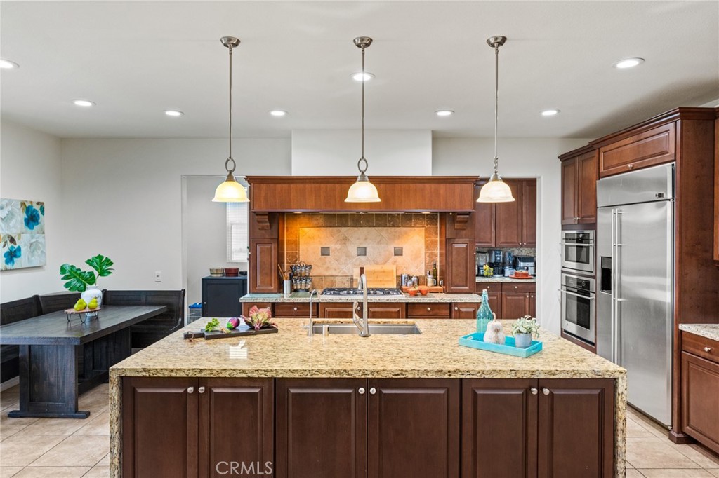 26607 Millhouse Drive Saugus, CA 91350 - Photo 19 of 68