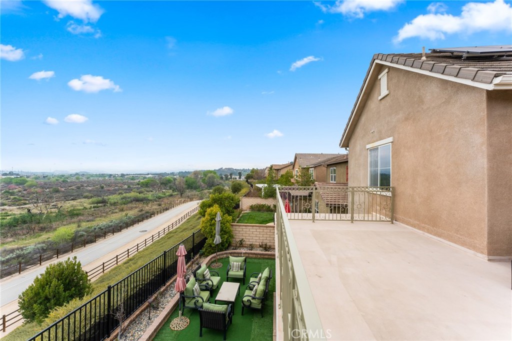 26607 Millhouse Drive Saugus, CA 91350 - Photo 32 of 68