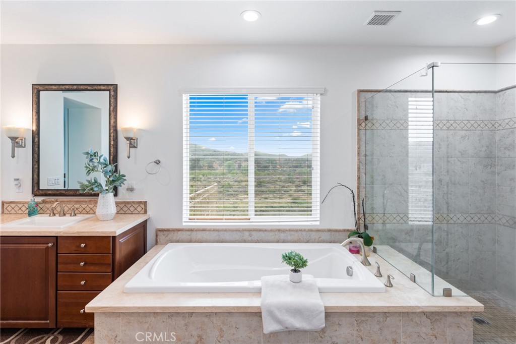 26607 Millhouse Drive Saugus, CA 91350 - Photo 36 of 68