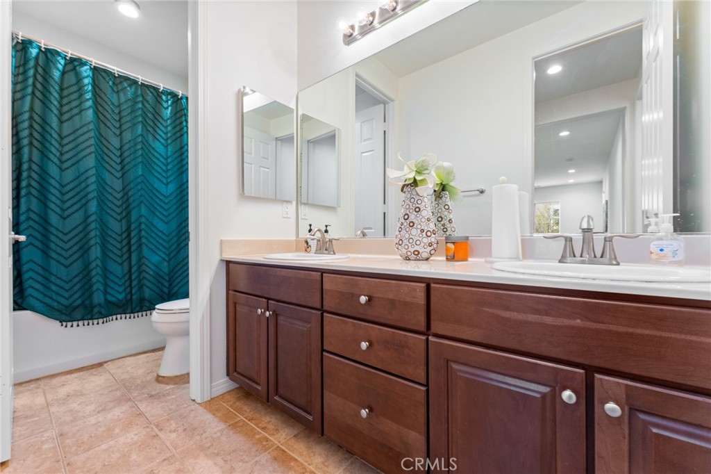 26607 Millhouse Drive Saugus, CA 91350 - Photo 42 of 68