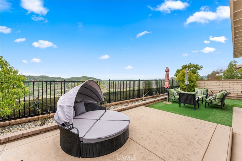 26607 Millhouse Drive Saugus, CA 91350 - Photo 48 of 68