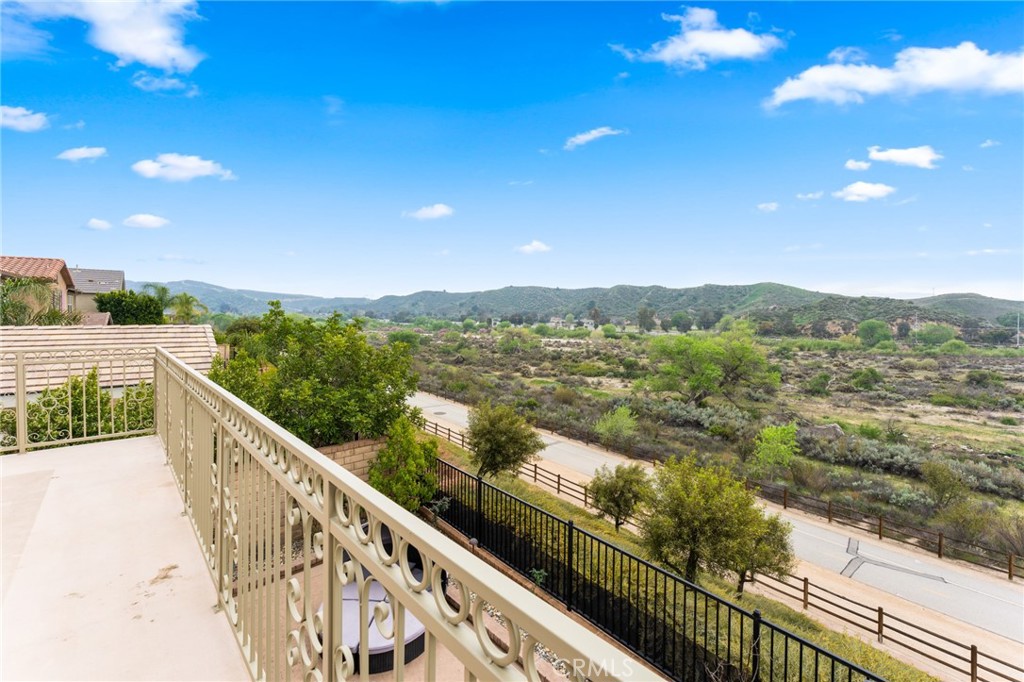 26607 Millhouse Drive Saugus, CA 91350 - Photo 65 of 68