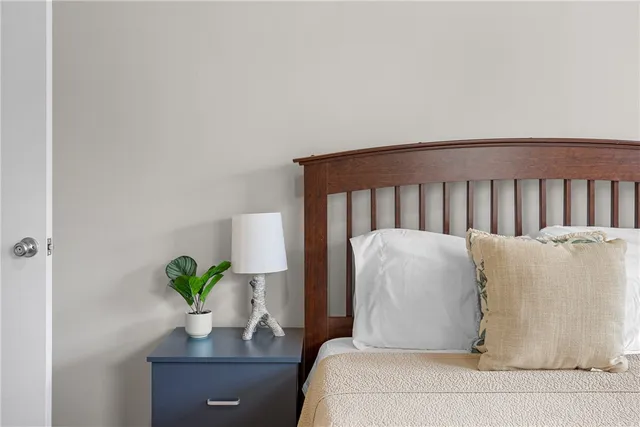 $369,900 | 909 Enfield Street, Bryan, TX 77802