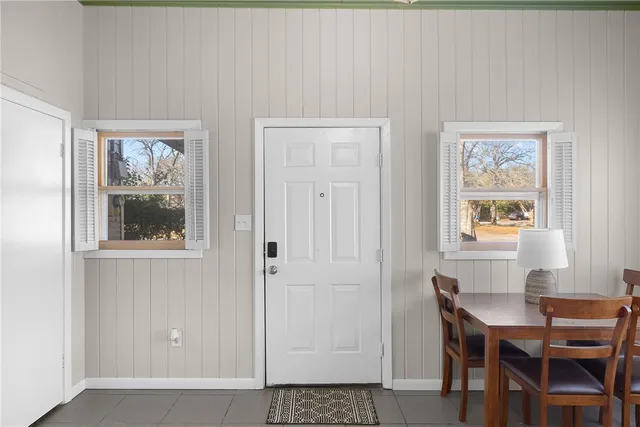 $369,900 | 909 Enfield Street, Bryan, TX 77802