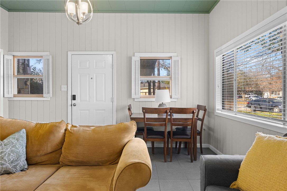 909 Enfield Street Bryan, TX 77802 - Photo 29 of 45 Living room attached to the primary bedroom. Could be used as additional living quarters.