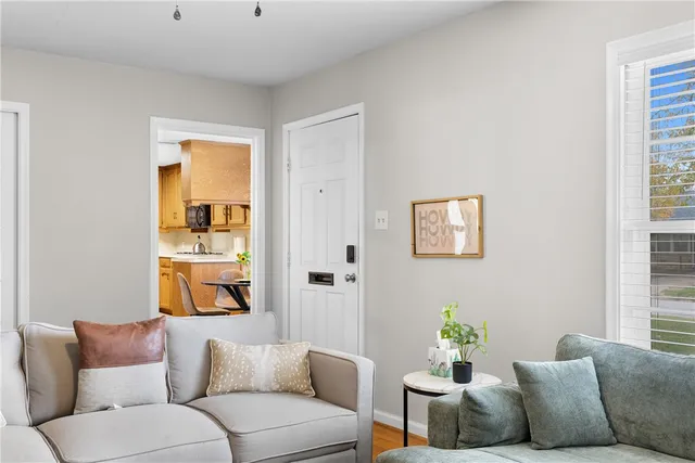 $369,900 | 909 Enfield Street, Bryan, TX 77802