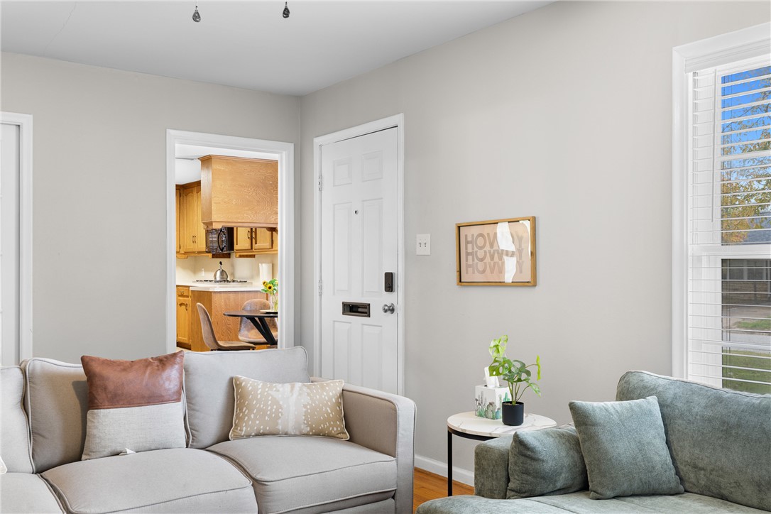 909 Enfield Street Bryan, TX 77802 - Photo 8 of 45 Front door into living room