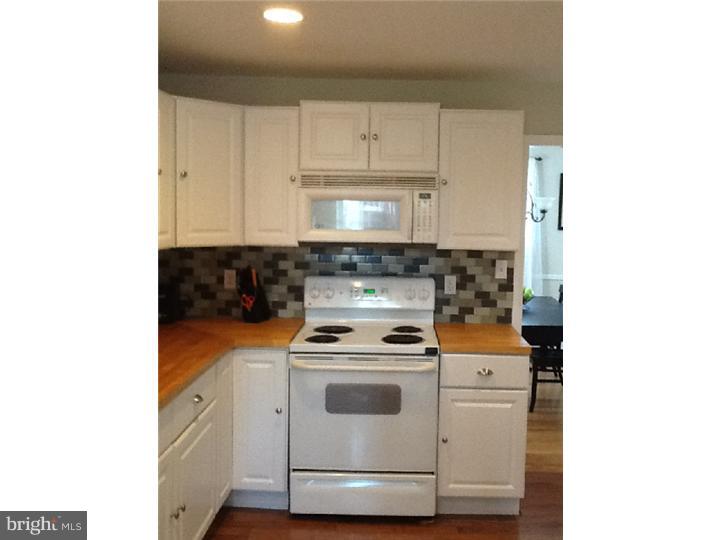 244 Friendship Road Drexel Hill, PA 19026 - Photo 10 of 25 Kitchen