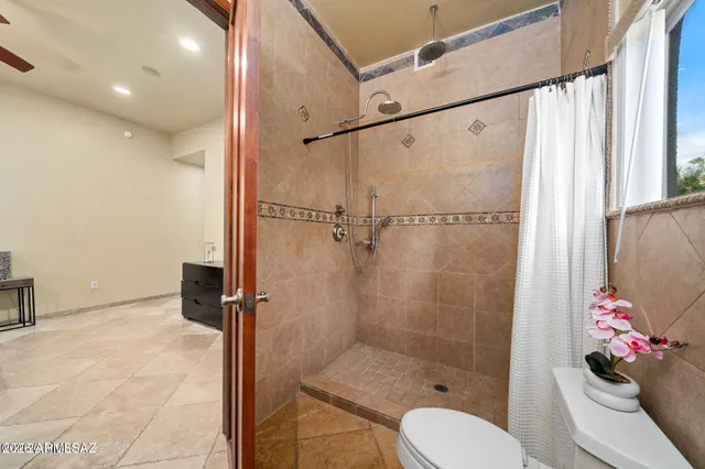 $1,800,000 | 4496 North Vía Bellas Catalinas, Tucson, AZ 85718