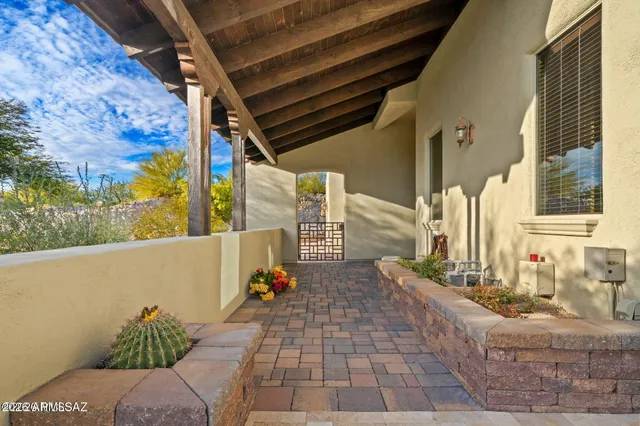 $1,800,000 | 4496 North Vía Bellas Catalinas, Tucson, AZ 85718