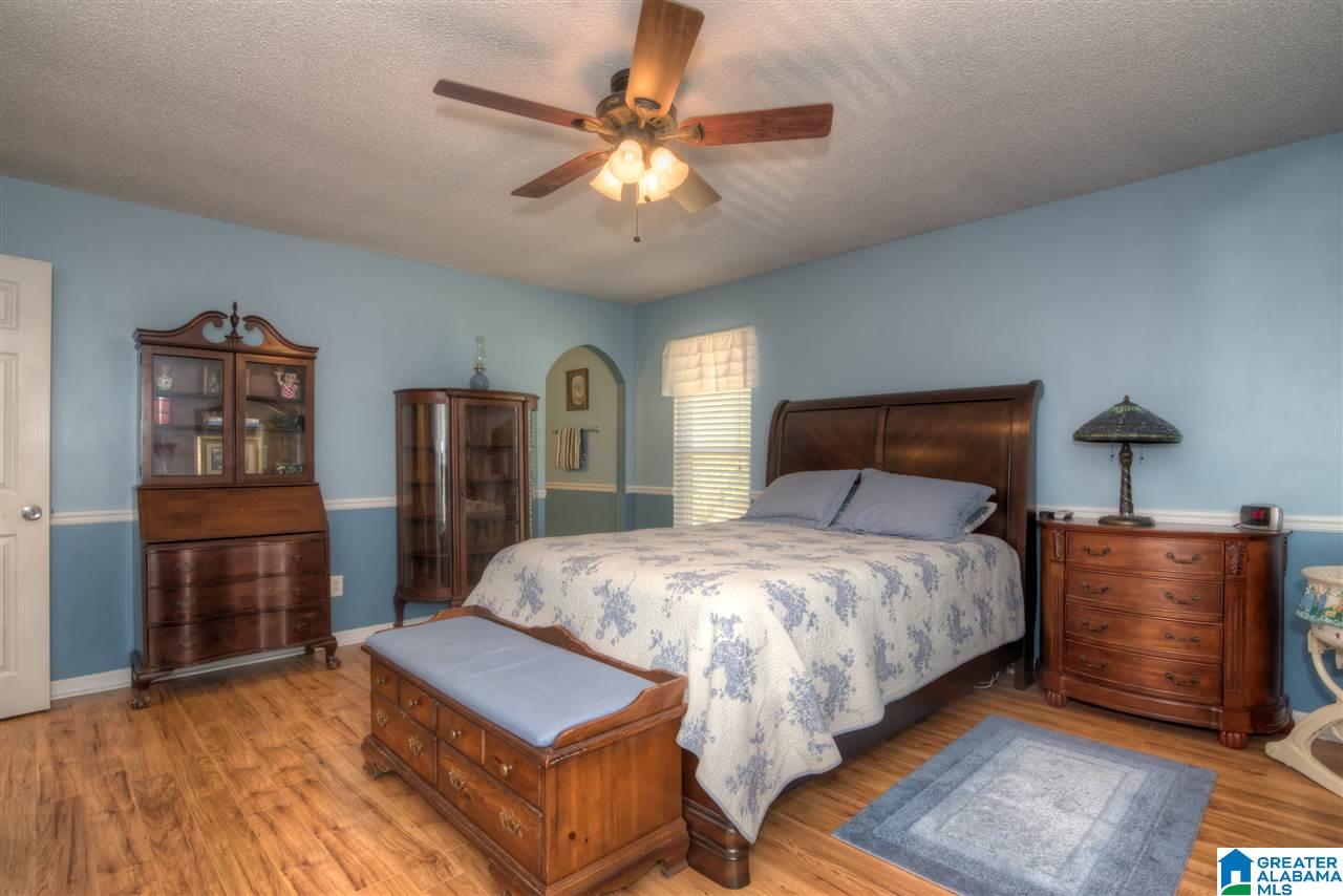 712 Cherrybrook Road Kimberly, AL 35091 - Photo 14 of 38