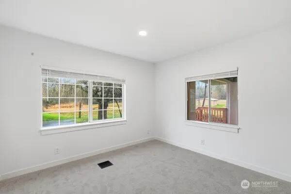 $180,000 | 8512 144th Avenue East, Unit 13, Puyallup, WA 98372