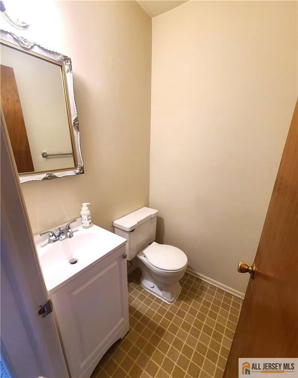 8 Windy Hill Road Metuchen, NJ 08840 - Photo 26 of 51