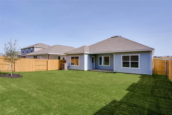 $329,900 | 732 Layton Court, Seagoville, TX 75159