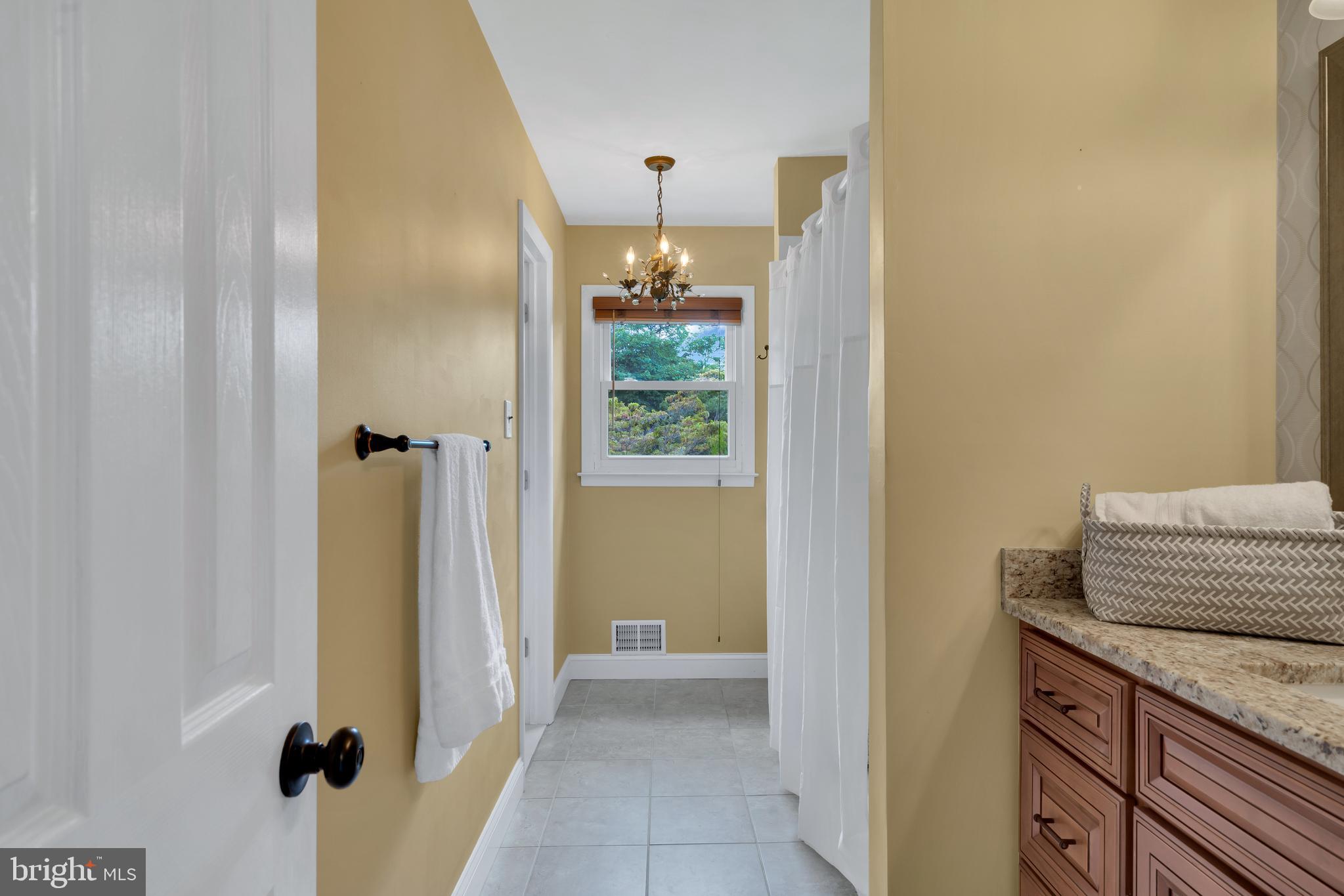 85 Colleen Circle Ewing, NJ 08638 - Photo 32 of 42