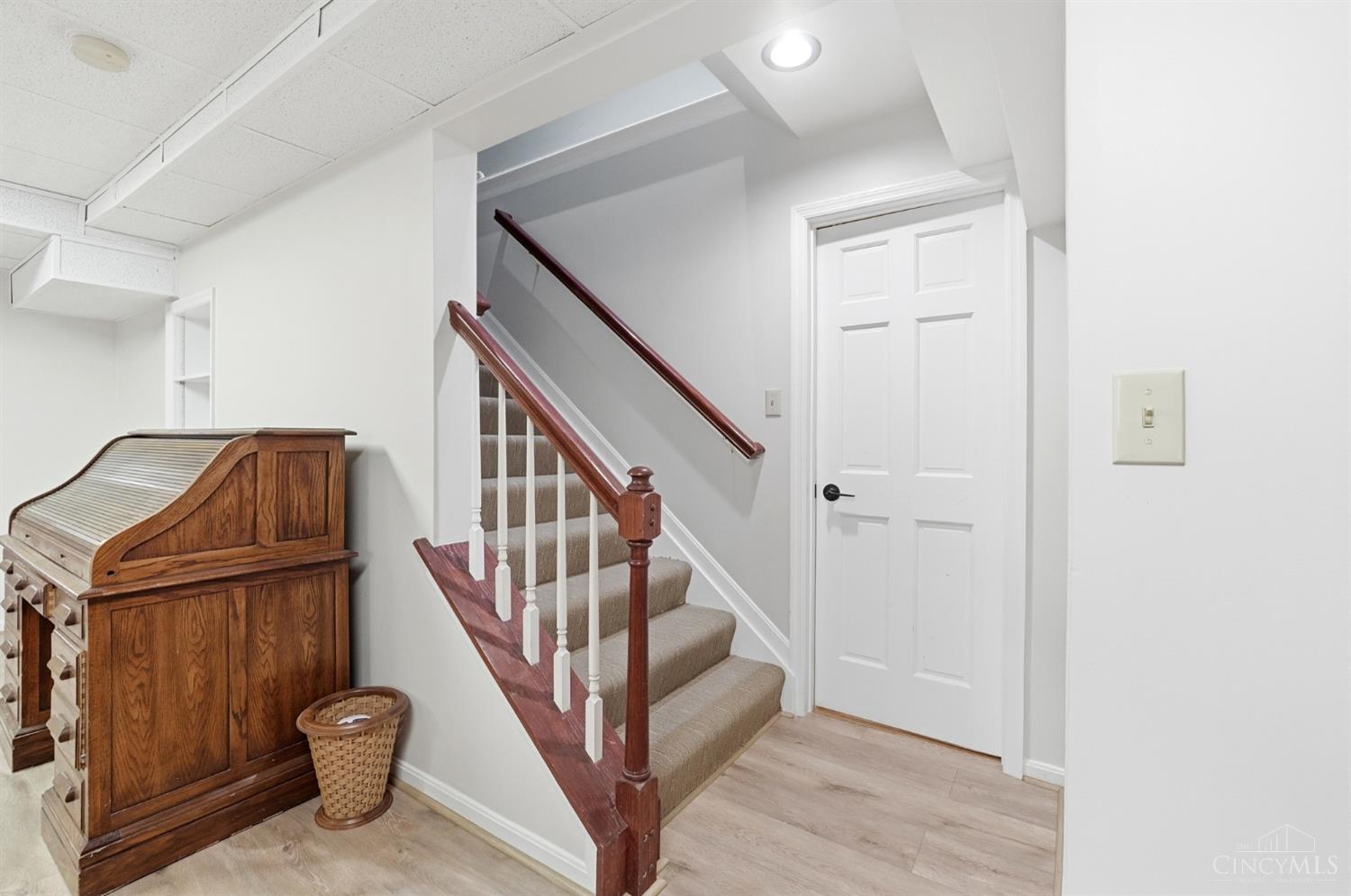 5355 Boomer Road Cincinnati, OH 45247 - Photo 30 of 52 Gallery Image 30