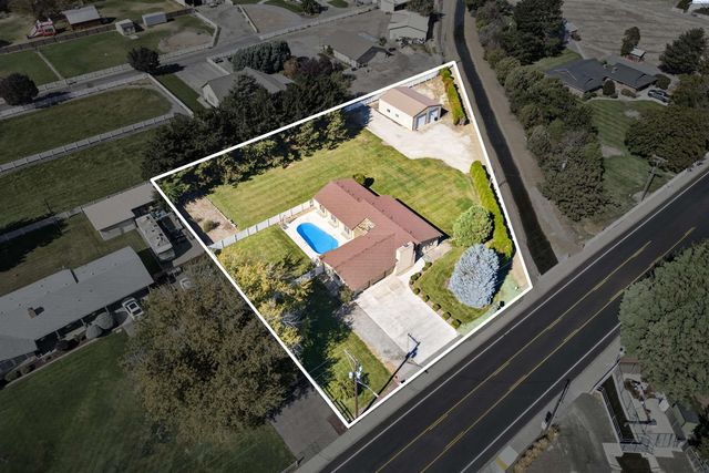 $615,000 | 2610 South Vancouver Street, Kennewick, WA 99337