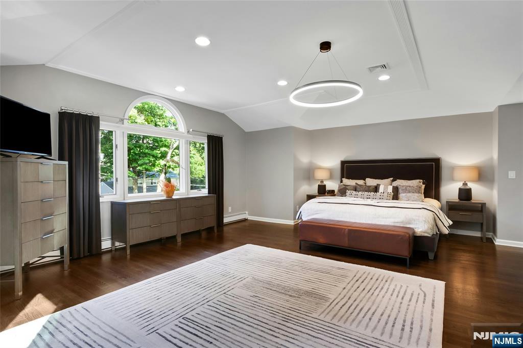 545 Miller Road Wyckoff, NJ 07481 - Photo 25 of 50 Gallery Image 25