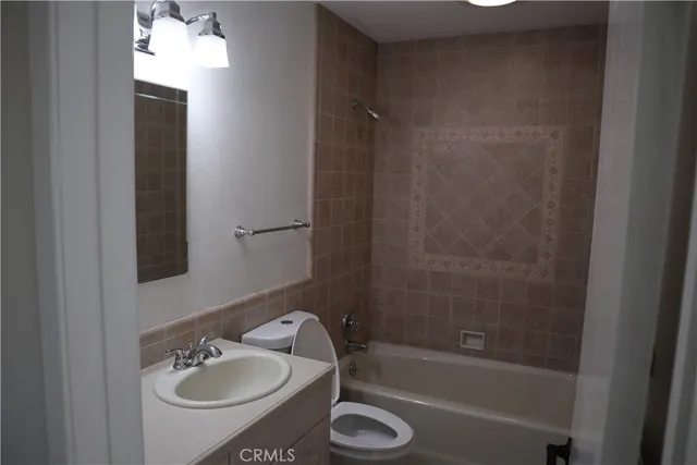 $3,500 | 1124 North Soldano Drive, Azusa, CA 91702