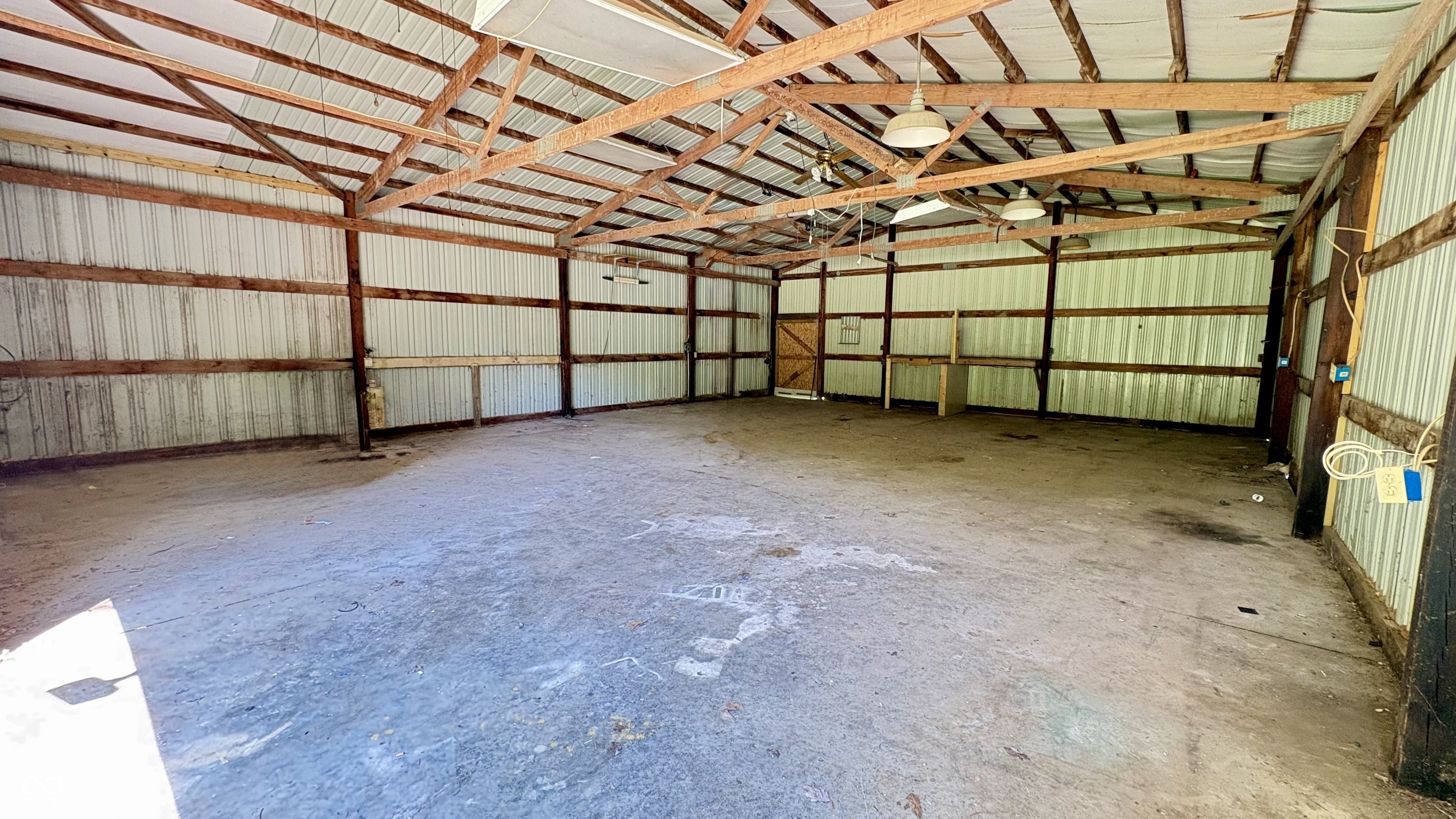 2603 South Cataract Road Spencer, IN 47460 - Photo 32 of 41 Gallery Image 32