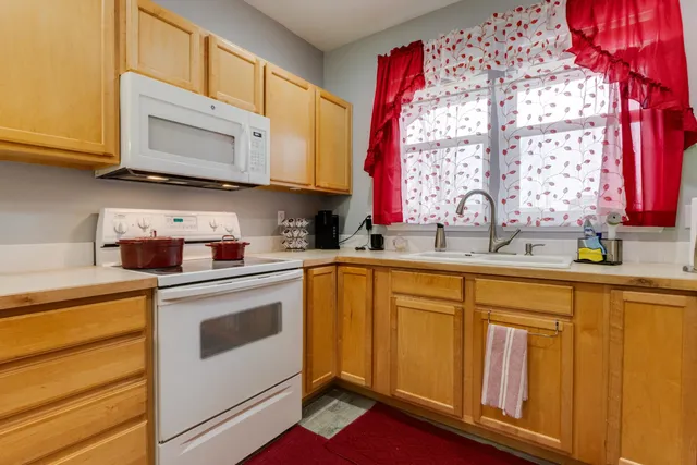 $370,000 | 12506 West Meadow Court, Airway Heights, WA 99001