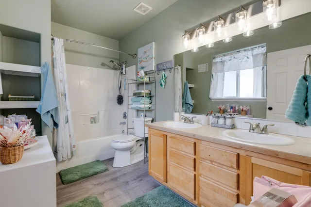 $370,000 | 12506 West Meadow Court, Airway Heights, WA 99001