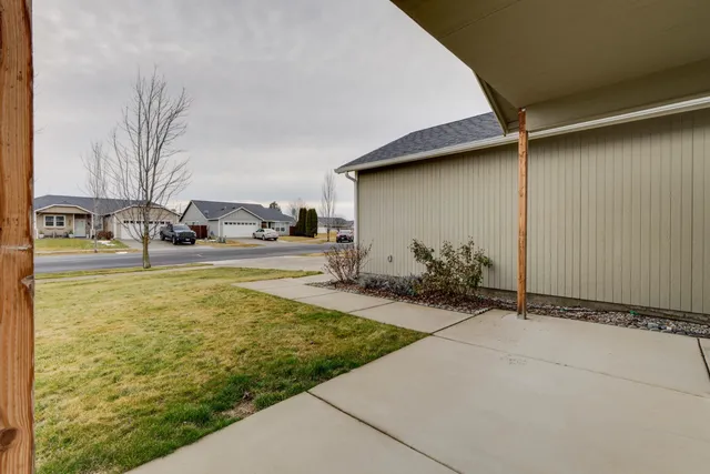 $370,000 | 12506 West Meadow Court, Airway Heights, WA 99001