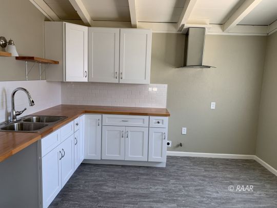 416 North Norma Street Ridgecrest, CA 93555 - Photo 6 of 14
