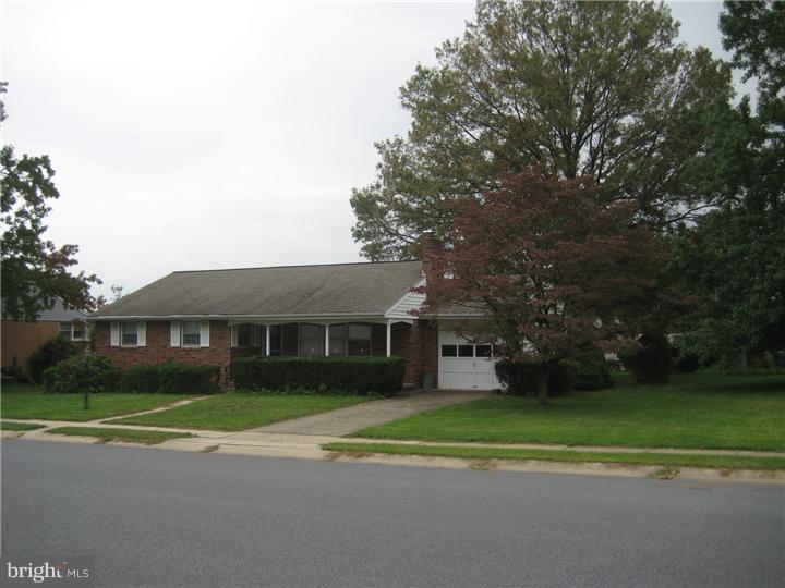1753 Westwood Road Reading, PA 19610 - Photo 2 of 7 Gallery Image 2