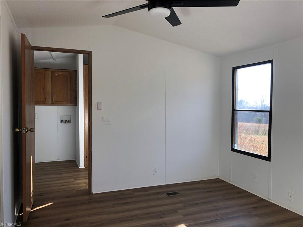 104 Country Place Road Cana, VA 24317 - Photo 18 of 35 Gallery Image 18