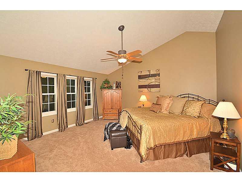 9165 Stratton Court Fishers, IN 46037 - Photo 11 of 24 Gallery Image 11