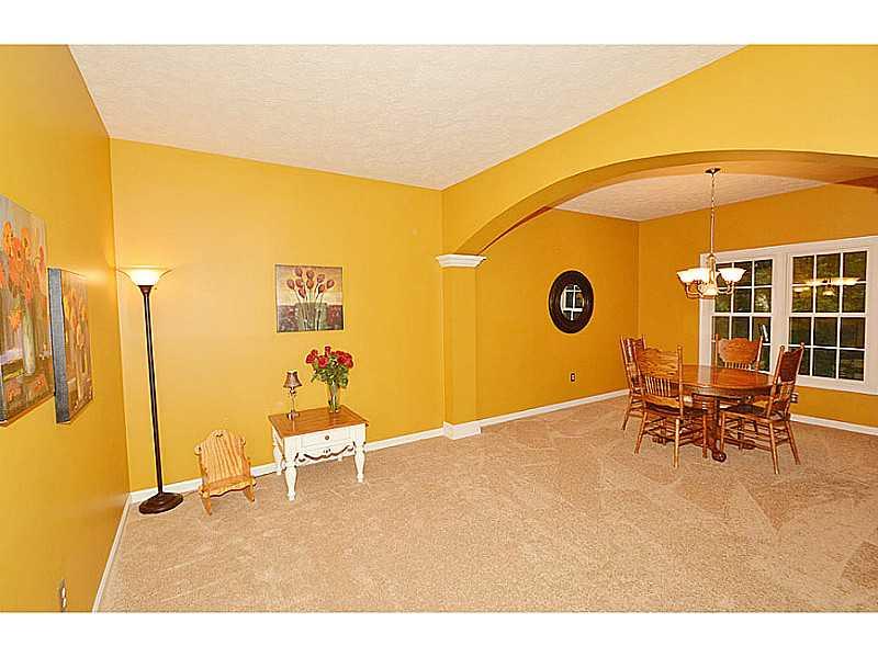 9165 Stratton Court Fishers, IN 46037 - Photo 4 of 24 Gallery Image 4