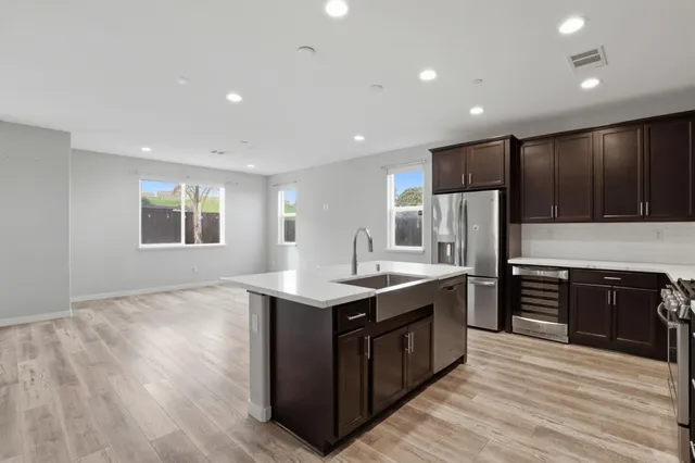 $725,000 | 504 Sandpiper Lane, Hollister, CA 95023