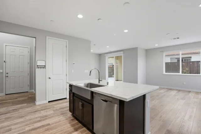 $725,000 | 504 Sandpiper Lane, Hollister, CA 95023