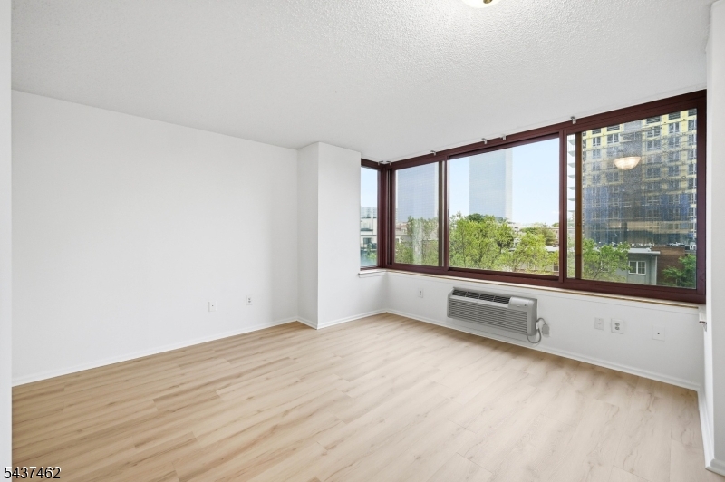 100 Old Palisade Road, Unit 1613 Fort Lee, NJ 07024 - Photo 17 of 35