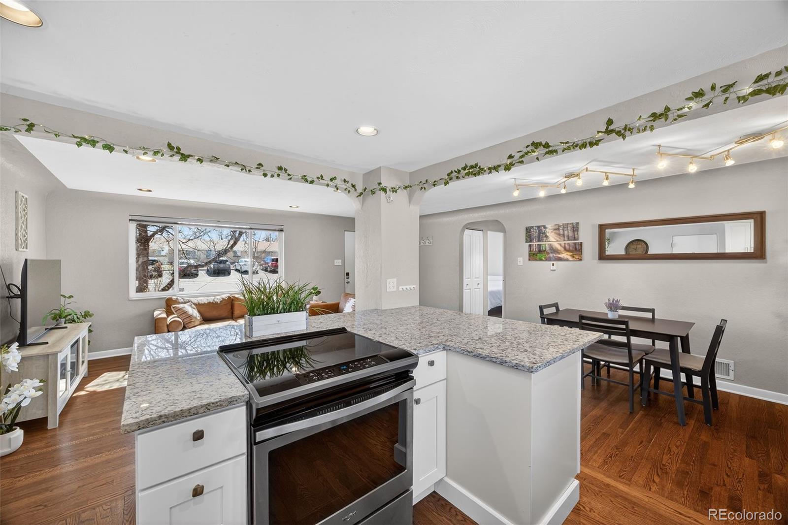 6625 West 44th Place Wheat Ridge, CO 80033 - Photo 13 of 38