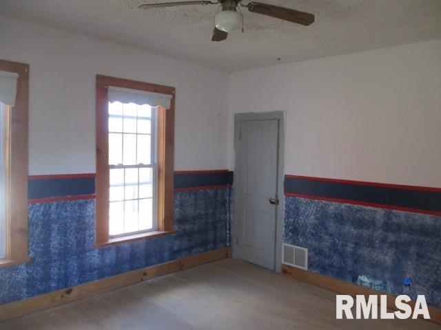 110 West Locust Street La Rose, IL 61541 - Photo 11 of 27