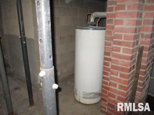 110 West Locust Street La Rose, IL 61541 - Photo 18 of 27