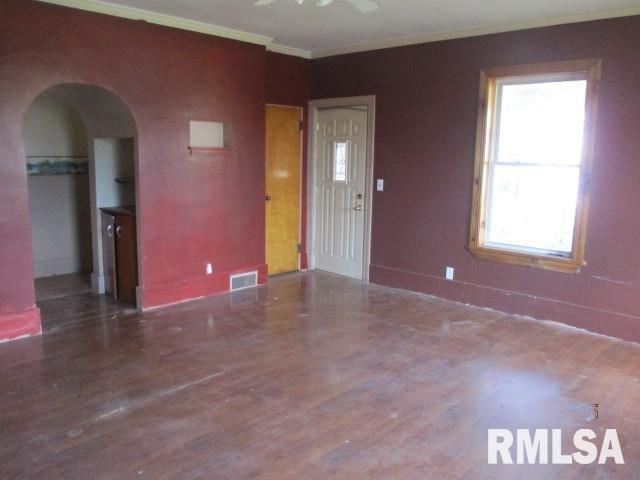 110 West Locust Street La Rose, IL 61541 - Photo 6 of 27