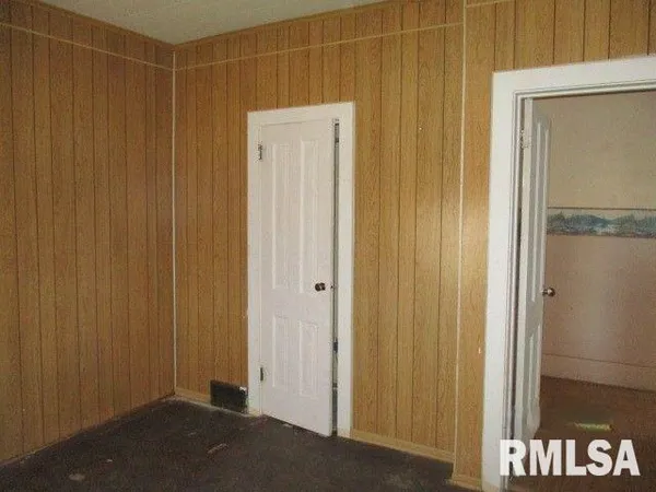 $55,000 | 110 West Locust Street, La Rose, IL 61541