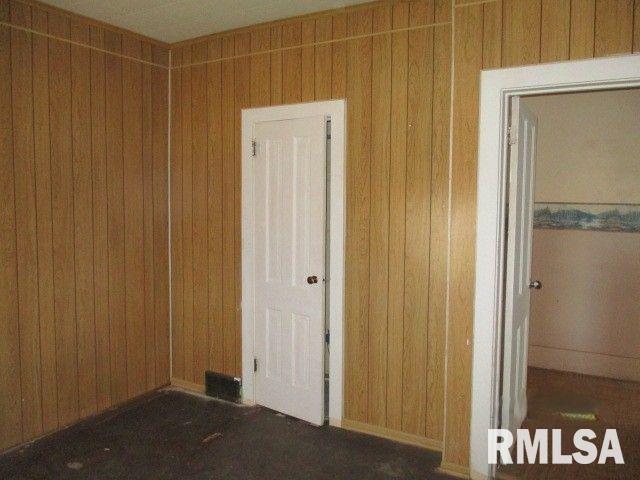 110 West Locust Street La Rose, IL 61541 - Photo 8 of 27