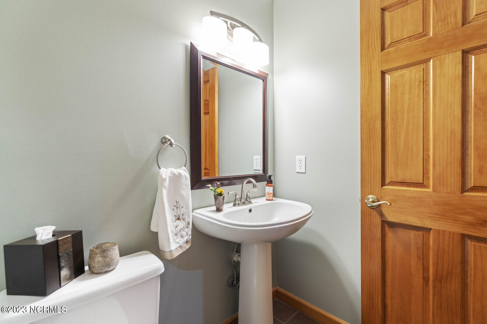 103 Pelican Bay Road Washington, NC 27889 - Photo 36 of 95 36_DSC05495_mls