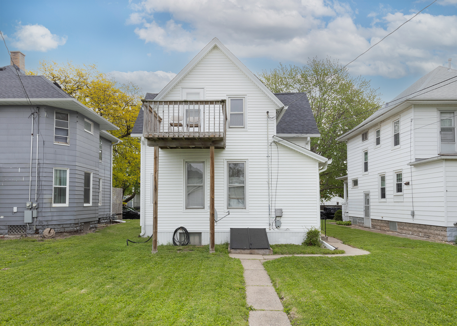 1839 15th Street Moline, IL 61265 - Photo 3 of 32